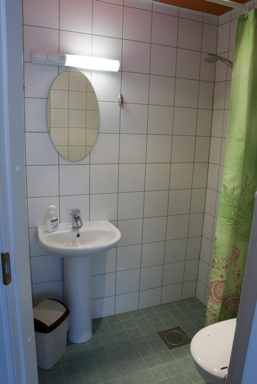 Hotell Sonajala Kärdla Szoba fotó